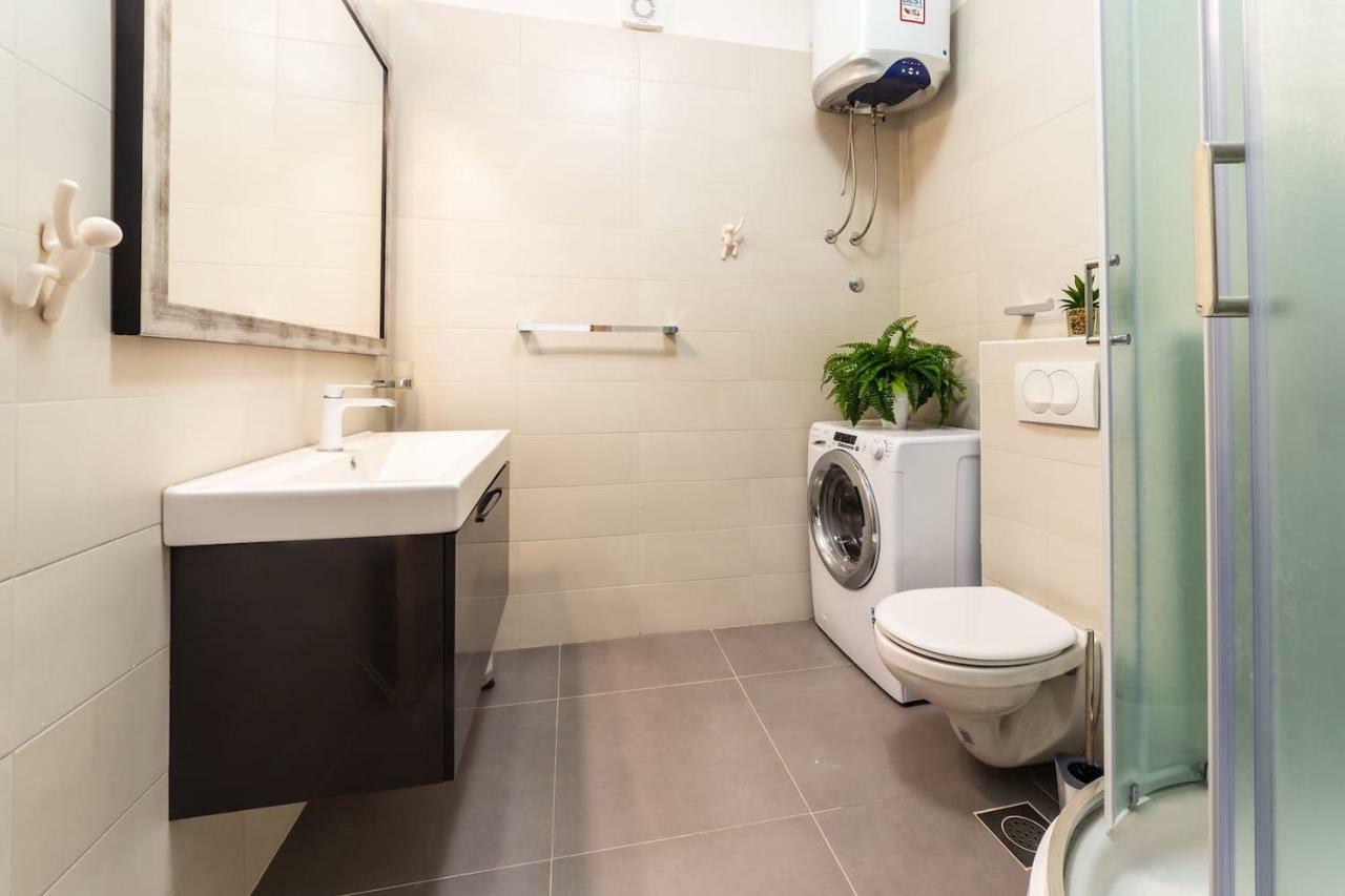 Ln New Apartment Сплит Екстериор снимка