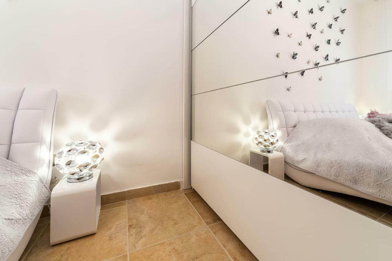 Ln New Apartment Сплит Екстериор снимка